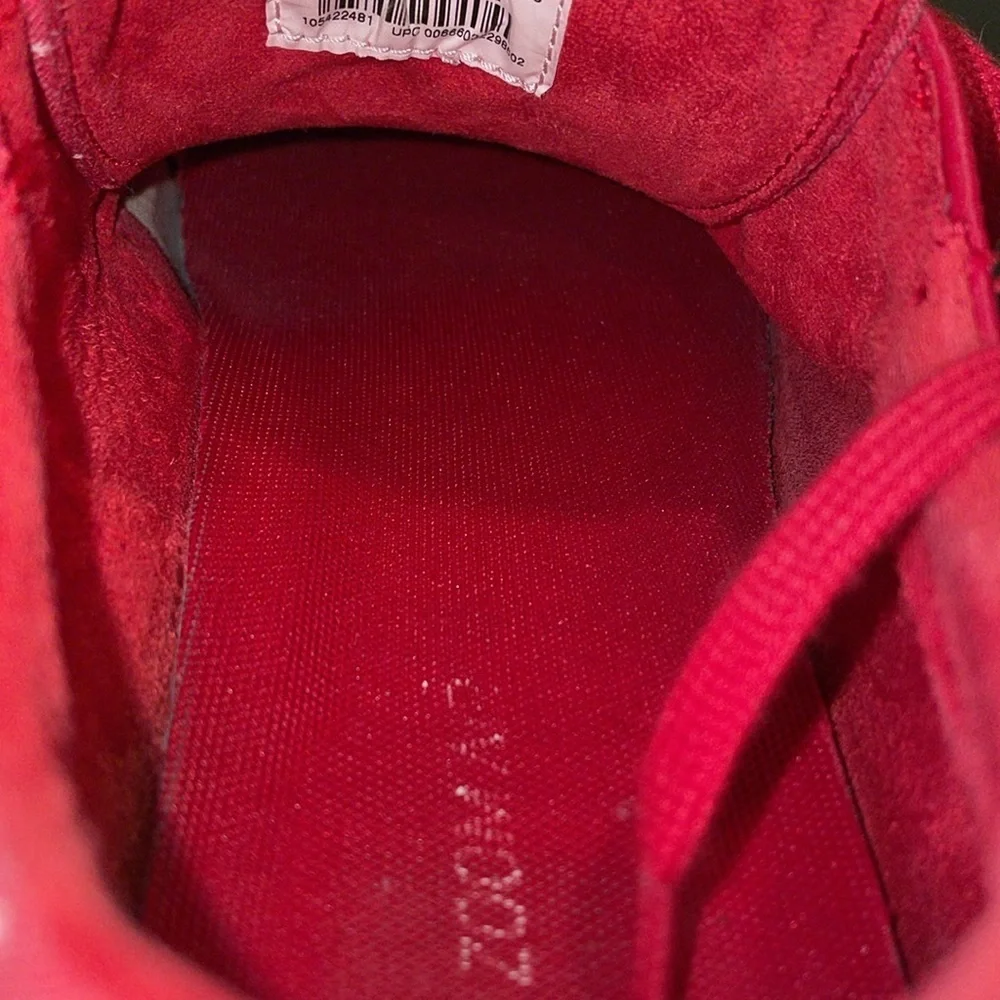 Nike Zoom Stefan Janoski Canvas Red Polka Dot Shoes Size 10. ‎ 2014